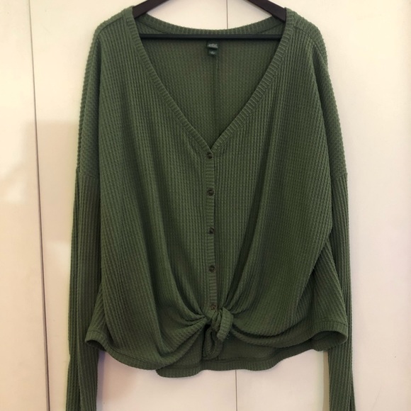 Thermal Tie Front Top - Picture 1 of 1